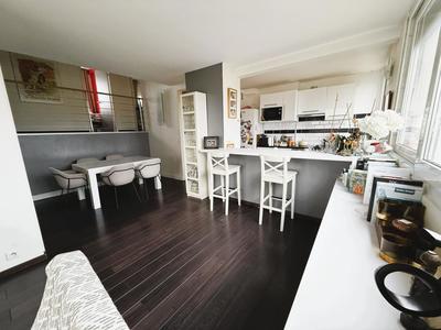 Appartement - 80 m² - 5 pièces