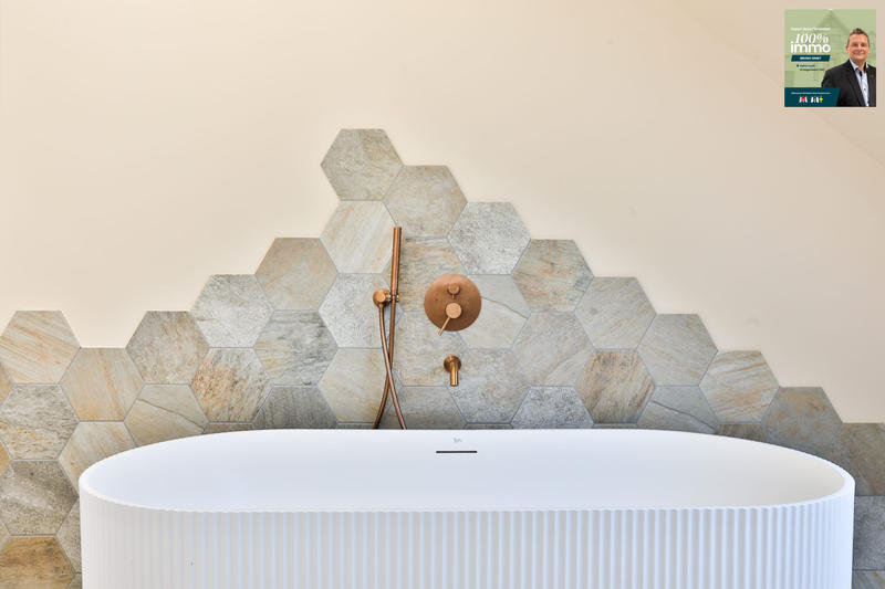 Maison - 179 m² - 6 pièces