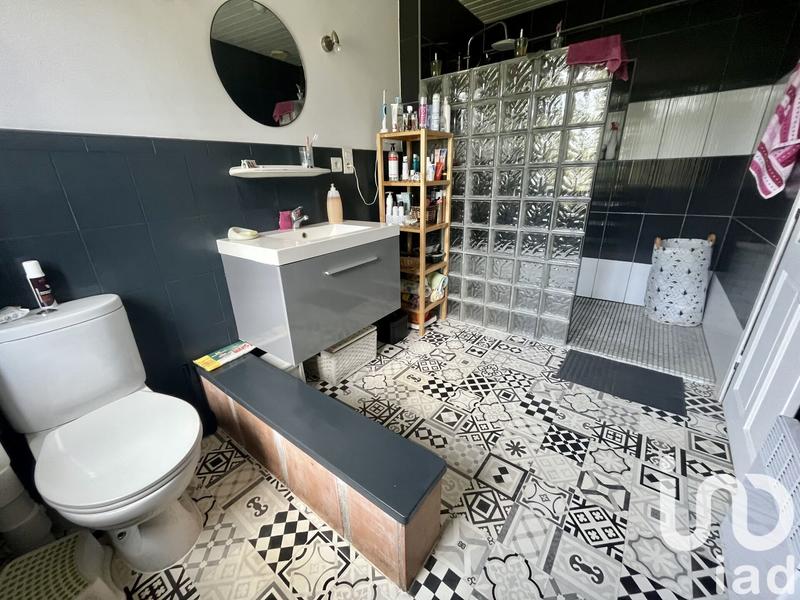 Maison - 297 m² - 9 pièces