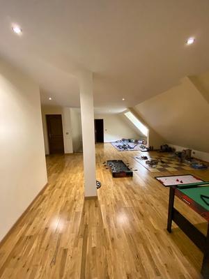 Maison - 310 m² - 7 pièces