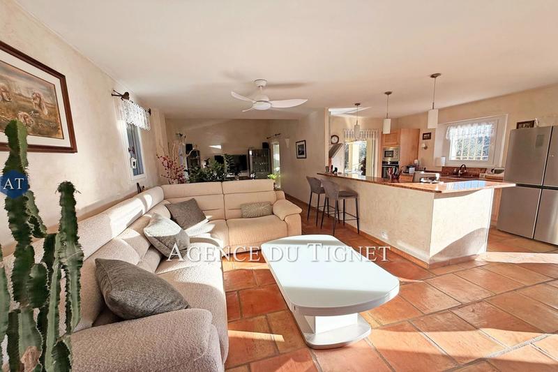 Maison - 161 m² - 5 pièces