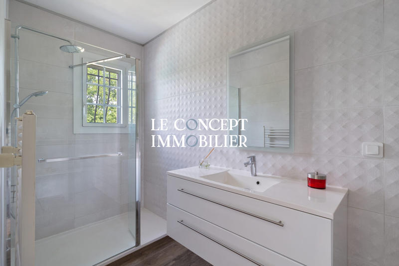 Maison - 190 m² - 6 pièces