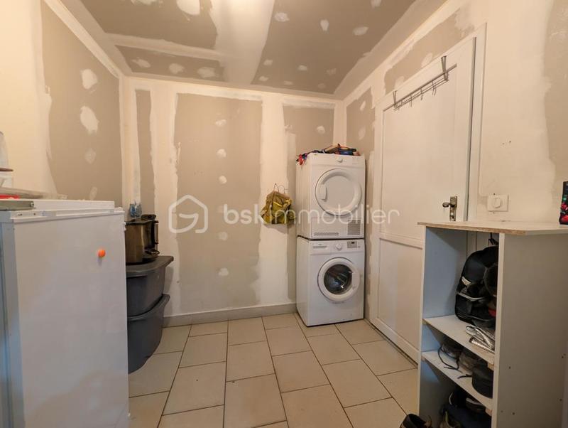 Maison traditionnelle - 141 m² - 4 pièces