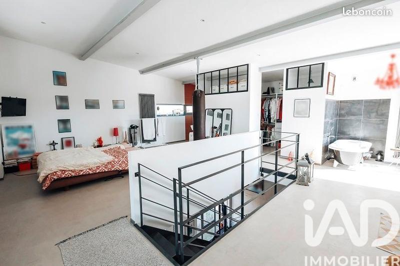 Loft - 177 m² - 5 pièces