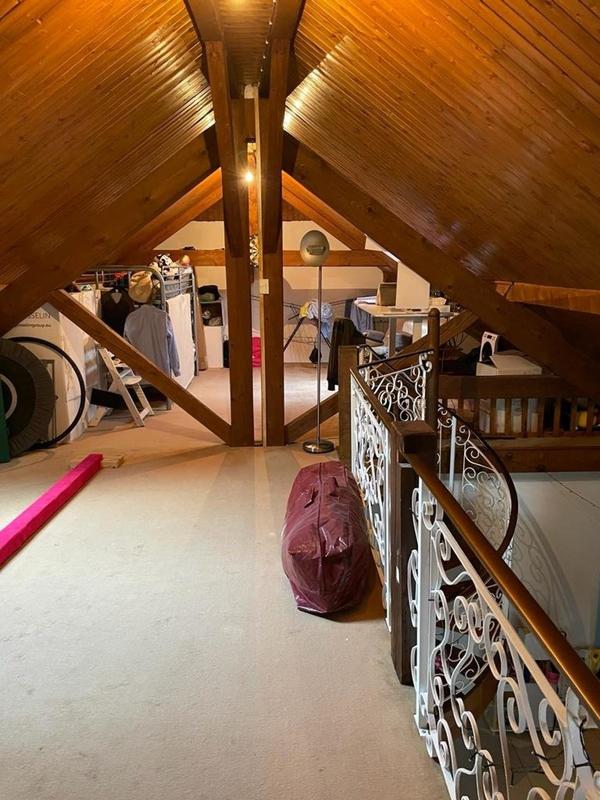 Appartement - 181 m² - 6 pièces