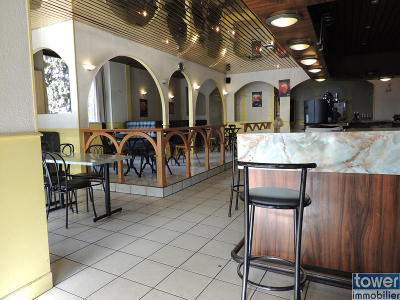 Fonds de commerce - Magasins - 100 m²