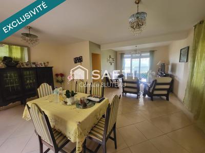 Maison - 200 m² - 8 pièces