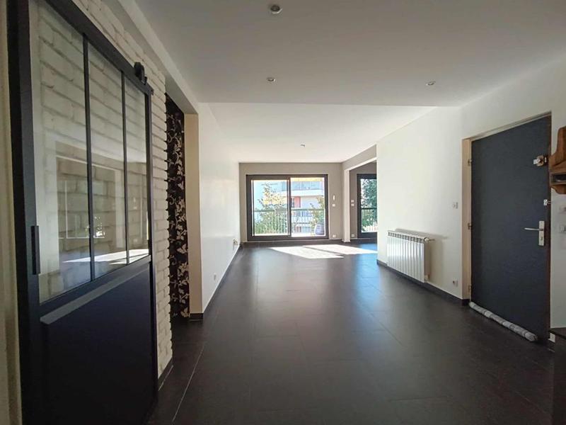 Appartement - 95 m² - 4 pièces