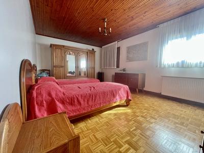 Maison - 264 m² - 7 pièces