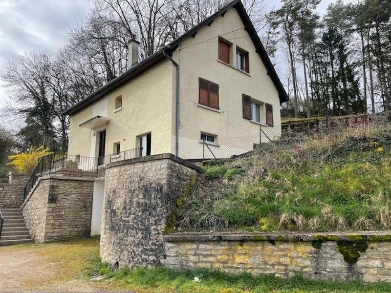 Maison - 140 m² - 8 pièces