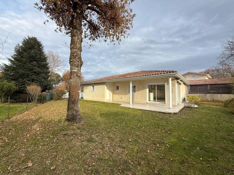 Maison - 95 m² - 3 pièces