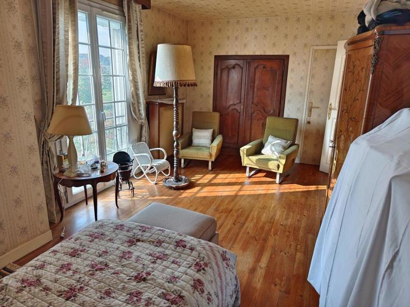 Maison - 168 m² - 6 pièces