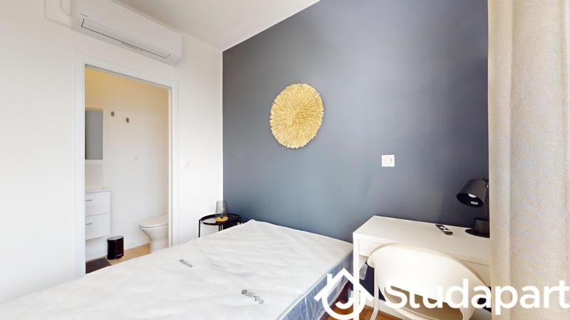 Chambre - 12 m² - 1 pièce