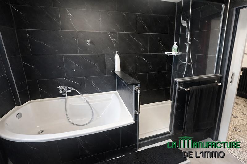 Duplex - 151 m² - 6 pièces