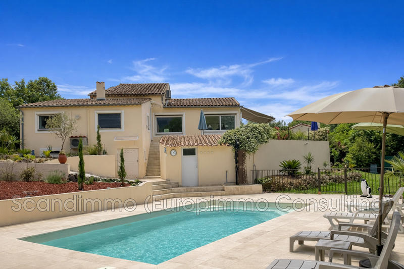 Maison - 101 m² - 5 pièces