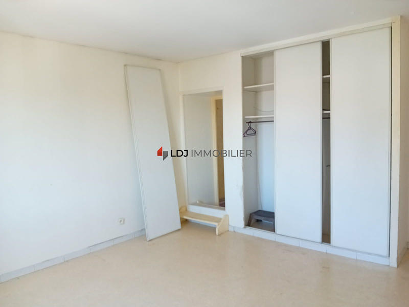 Appartement - 60 m² - 2 pièces