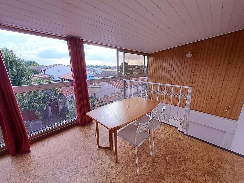 Appartement - 12 m² - 2 pièces