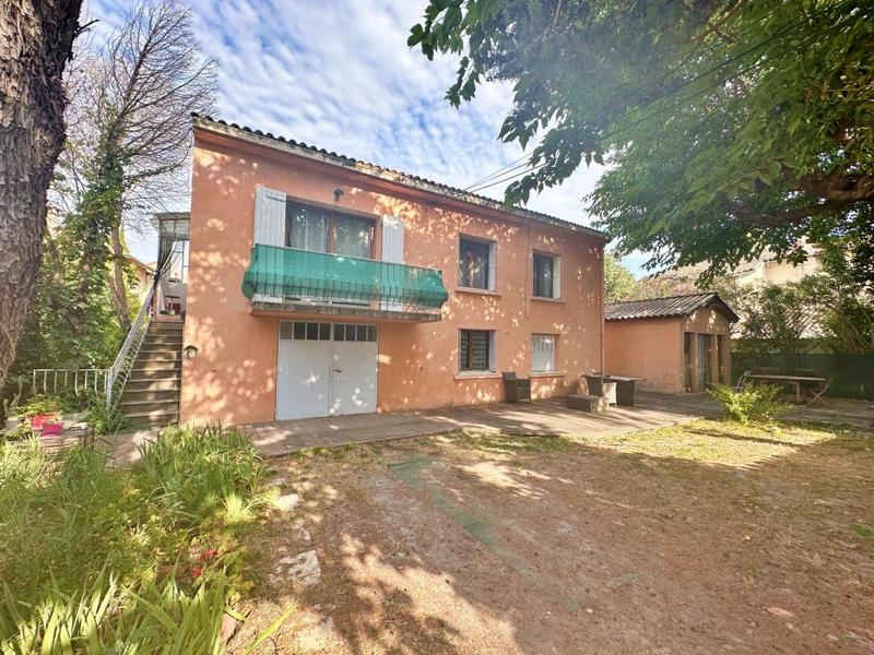 Maison - 190 m² - 6 pièces