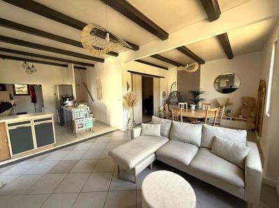 Maison - 190 m² - 8 pièces