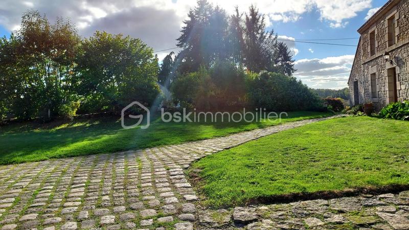 Maison en pierre - 187 m² - 7 pièces