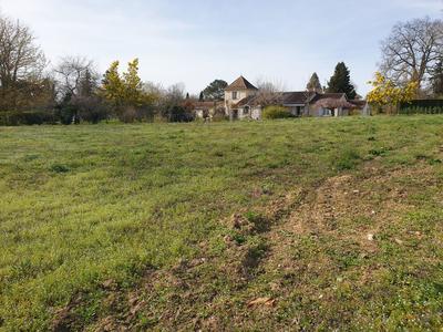 Terrain constructible - 1 320 m²