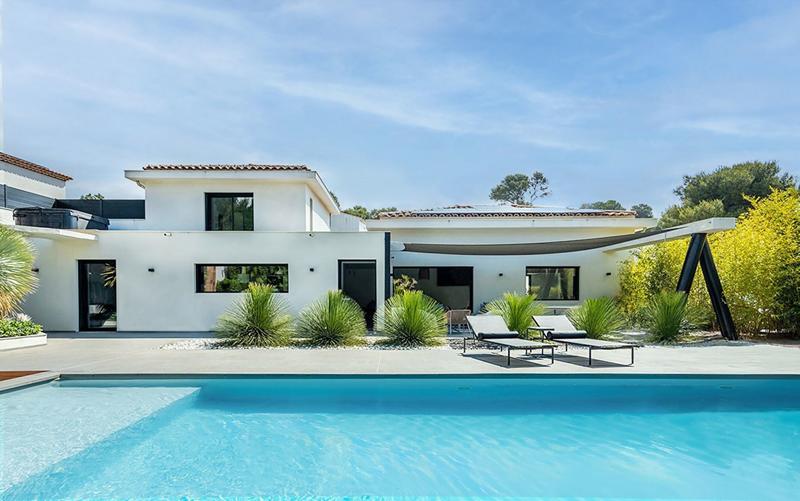 Maison - 235 m² - 6 pièces