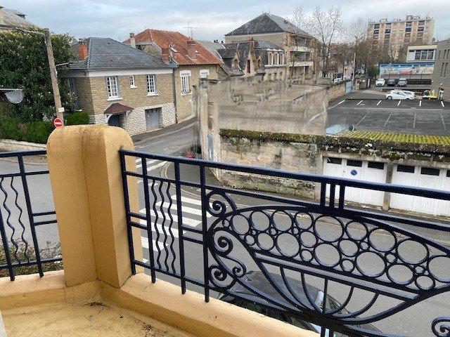 Maison de ville - 150 m² - 9 pièces