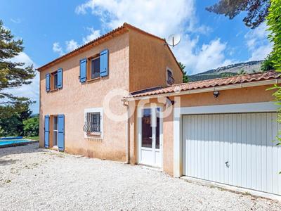 Maison - 88 m² - 4 pièces