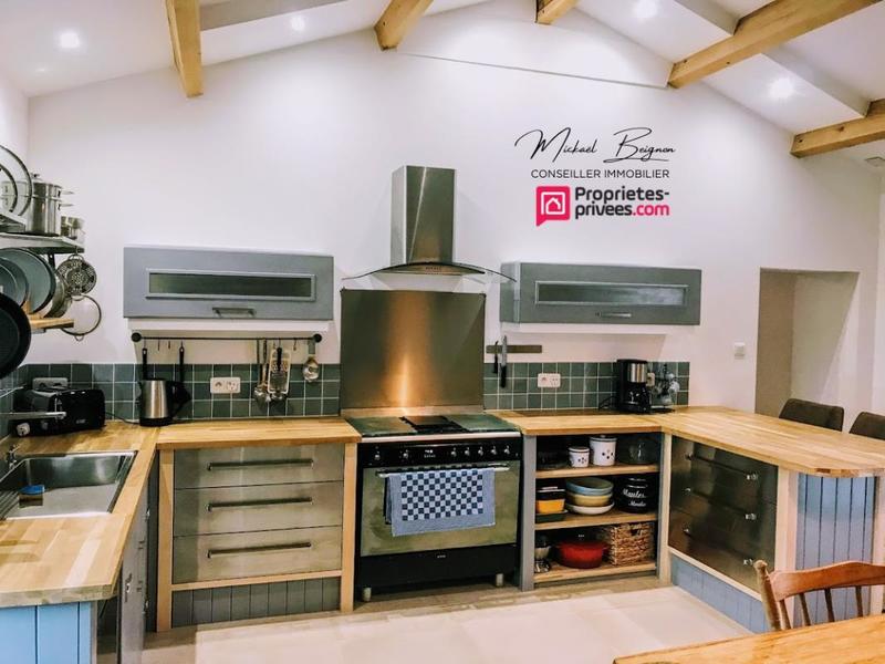 Maison - 197 m² - 8 pièces