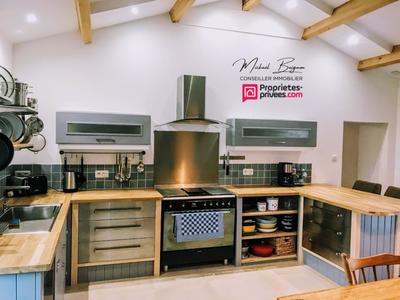 Maison - 197 m² - 8 pièces