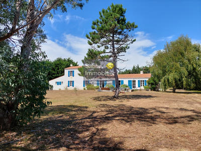 Maison - 167 m² - 7 pièces