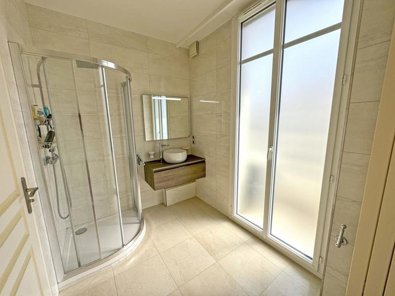 Appartement - 125 m² - 4 pièces