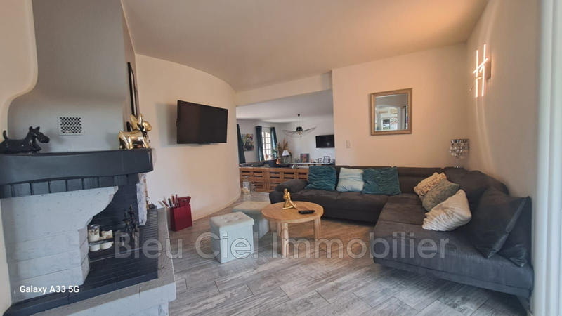 Propriété - 300 m² - 7 pièces