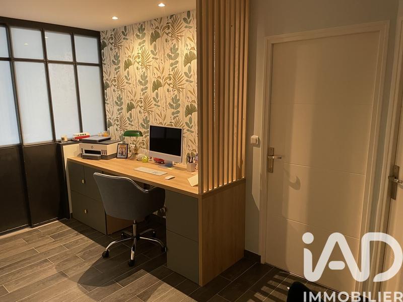 Maison - 186 m² - 9 pièces