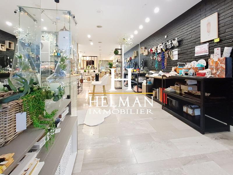 Local commercial - 100 m² - 2 pièces