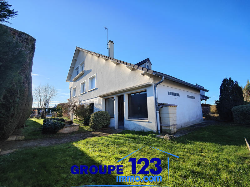 Maison - 166 m² - 8 pièces