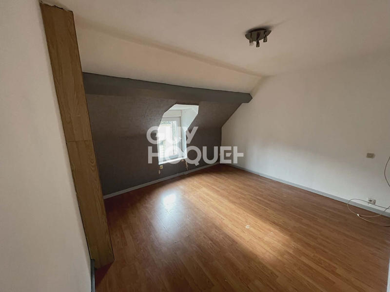 Maison - 95 m² - 5 pièces