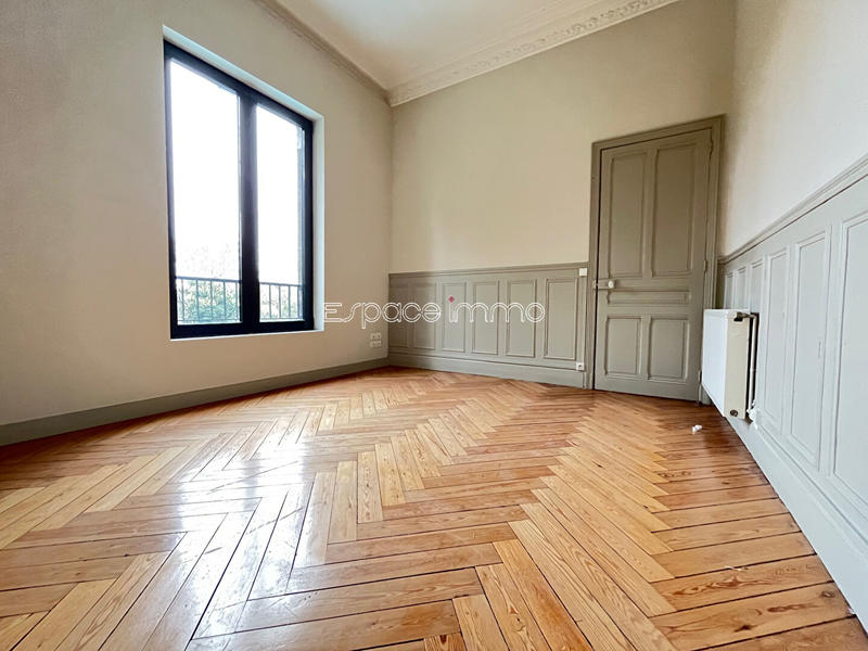 Appartement - 141 m² - 5 pièces