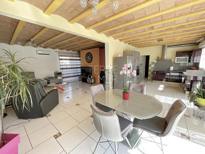 Maison - 150 m² - 6 pièces
