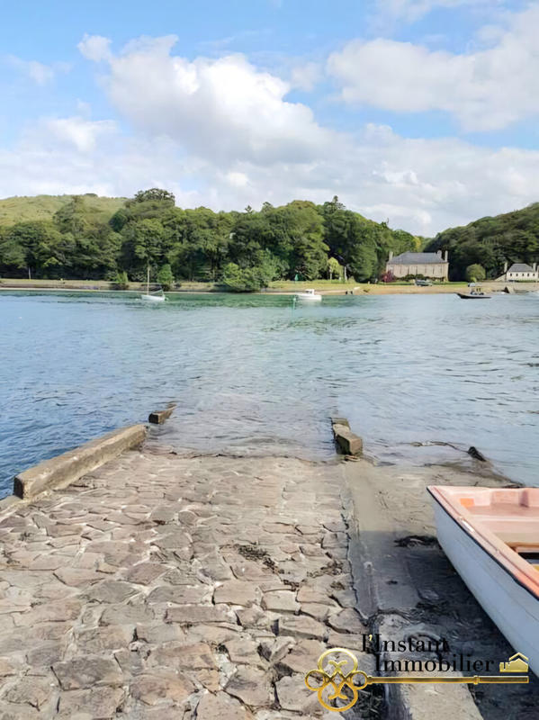 Maison - 282 m² - 10 pièces