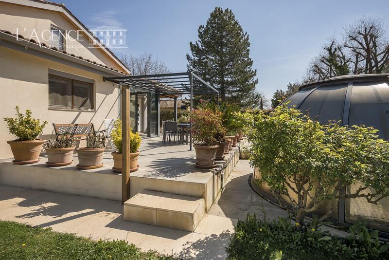 Maison - 191 m² - 5 pièces