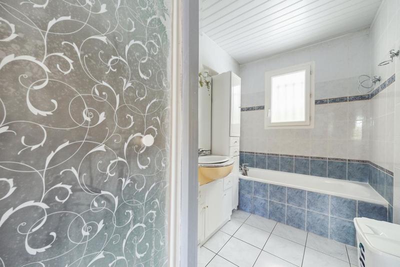 Maison - 93 m² - 5 pièces