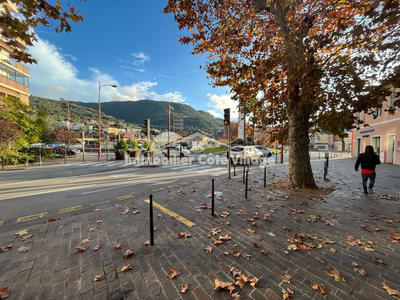 Fonds de commerce - Local commercial - 30 m²