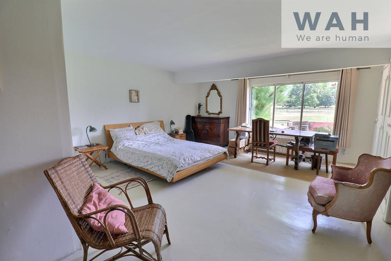 Propriété - 168 m² - 4 pièces