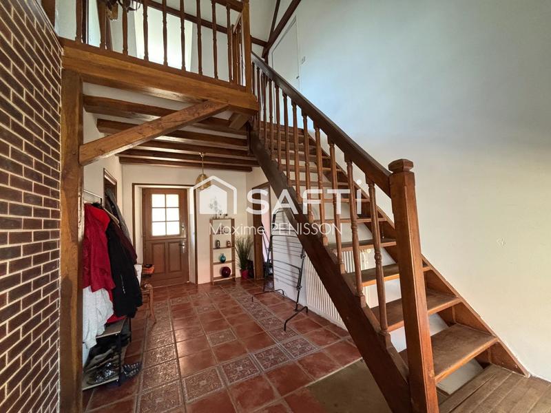 Maison - 260 m² - 6 pièces