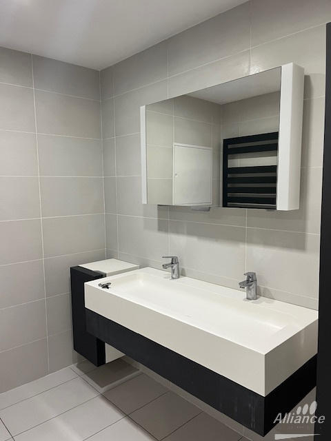 Appartement - 144 m² - 5 pièces