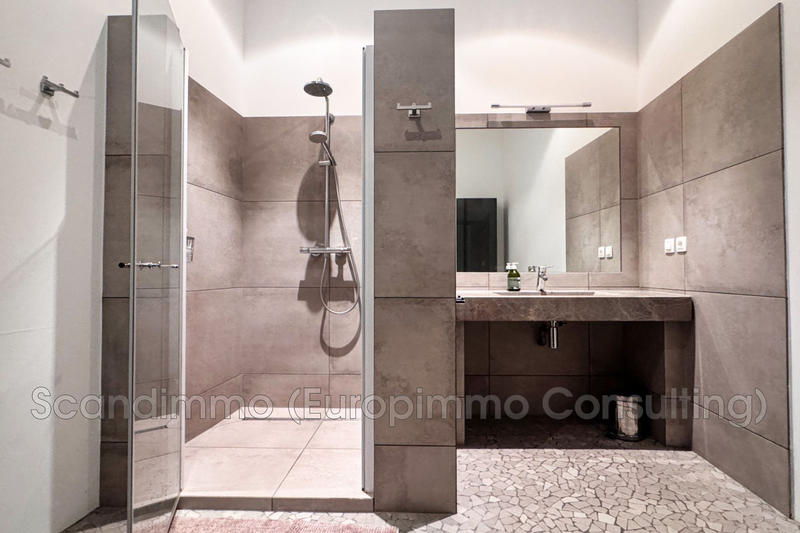 Maison - 161 m² - 7 pièces