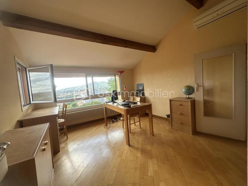 Villa - 160 m² - 7 pièces