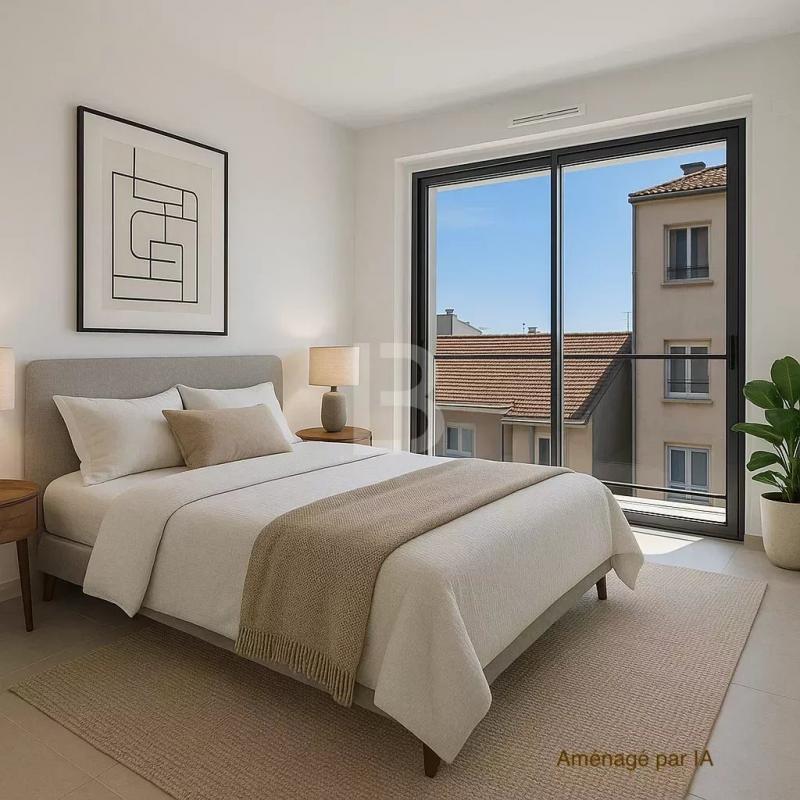 Appartement - 81 m² - 3 pièces