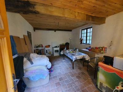 Maison - 727 m² - 7 pièces